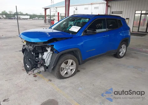 2022 Jeep Compass Latitude 4X4 из США, поврежденный, VIN 3C4NJDBB1NT165106
